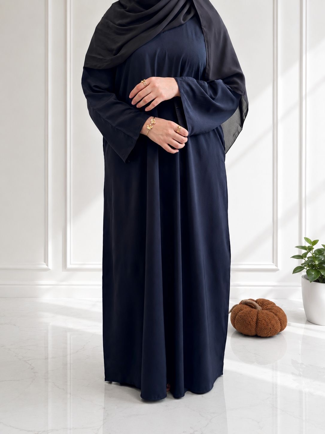 Layali navy closed  Abaya