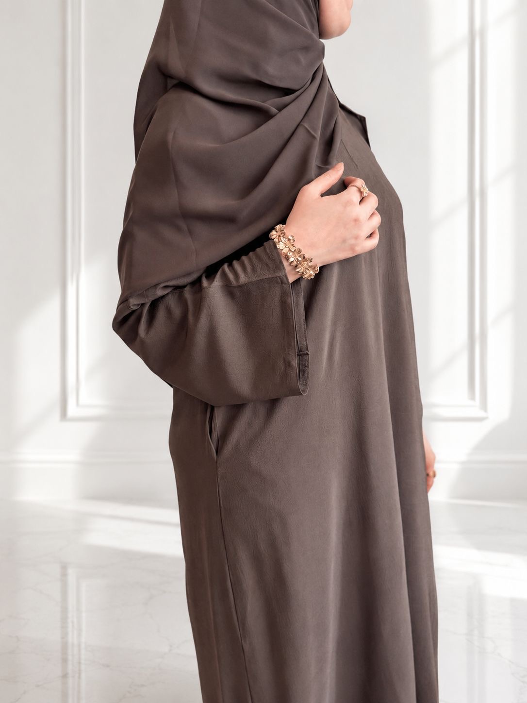 Taupe Brown Closed Abaya