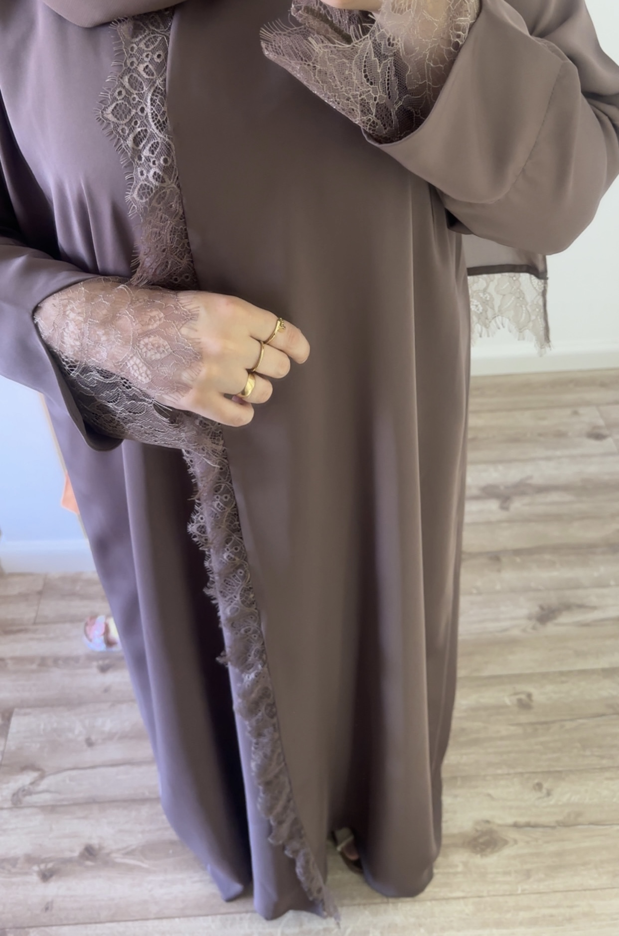 Mocha Lace Grace Abaya thumbnail
